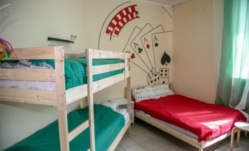 Кровать в 6-местном общем номере (общие удобства) в Достоевский