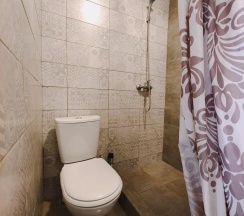 2-местный 1-комнатный номер стандарт эконом с 1 двуспальной кроватью в Гравитация