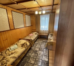 Трехместный стандартный номер в Лотос