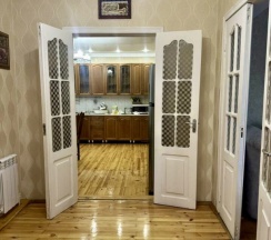 Четырёхместный коттедж с 4 комнатами в Бульвар