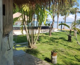 Бунгало с видом на море в Sunrise Beach Resort
