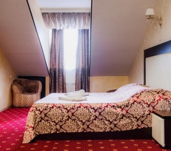 Номер люкс в Paradise Inn Hotel&SPA