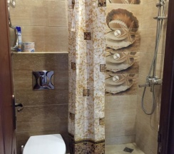 Четырёхместный номер Standard с 2 комнатами с балконом и с красивым видом из окна в На Короткой