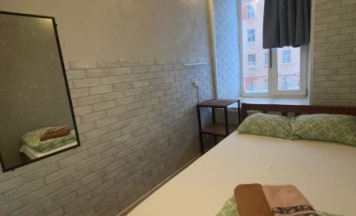 Мини-комната  с двуспальной кроватью (с окном). в Rest Home