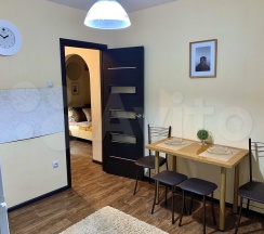 Квартира в Апартаменты на 3 этаж, ул. Шишкова, 72/3