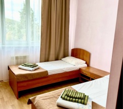 Cтандарт 2х местный с двумя кроватями и доп местом в LooBeach SeaView