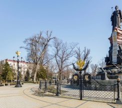 Апартаменты с балконом и с красивым видом из окна в ApartGroup Pushkina Ekaterininskiy skver