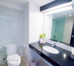 Двухместный номер Resort Wing A Superior 2 отдельные кровати в Seabreeze Jomtien Resort
