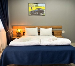 Стандарт 2-х местный (ДАБЛ) одна двуспальная кровать в Астонит