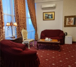Люкс "ВОСТОЧНЫЙ" в Golden Hotel