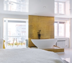 Апартаменты с балконом и с красивым видом из окна в BedAndRest