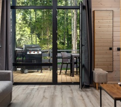 Улучшенный коттедж с двумя спальнями и купелью в Black Village Family