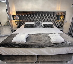 HOTEL 32 в Exclusive Hotel&Apartments