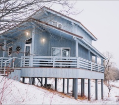 Дом на мысе острова с камином и баней на дровах. Вмещает до 6 гостей. в Шведские дачи