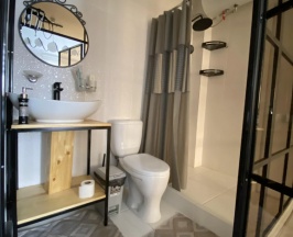 Трёхместный номер Standard в Cube house