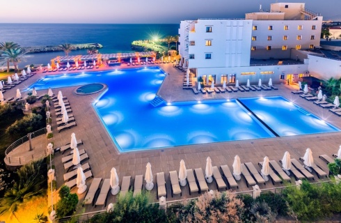 Кипр, Кирения: Отель Vuni Palace Hotel