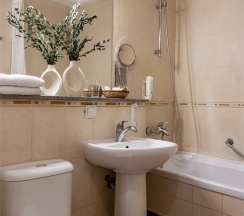 Стандартный номер с 2 кроватями в Голден отель