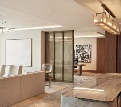Двухместный люкс Royal двуспальная кровать в Centara Grand & Bangkok Convention Centre at CentralWorld