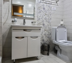 Полулюкс, двухкомнатный номер на втором этаже в Золотая рыбка