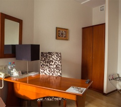 Эконом в Бенефит Плаза