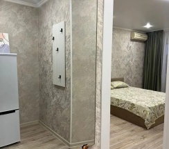 Двухместные апартаменты c 1 комнатой с балконом (двуспальная кровать) в Квартира Уютная в Центре
