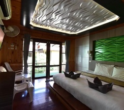 Четырёхместный семейный номер Standard Дуплекс в Ricci House Resort