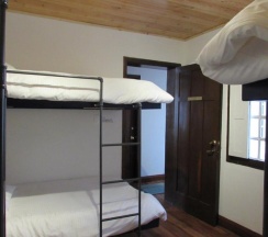 Кровать в общем номере в Hobu Hostel