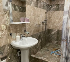 Улучшенный двухместный номер со своим санузлом и душем в Невский Питер