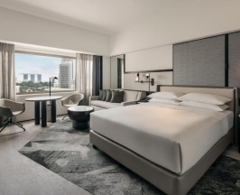 Двухместный номер Deluxe с видом на город двуспальная кровать в Hilton Singapore Orchard