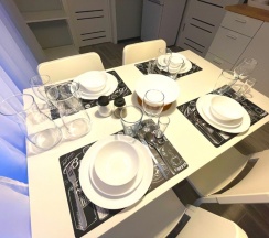 Апартаменты с 2 комнатами с красивым видом из окна в Можайское приморье