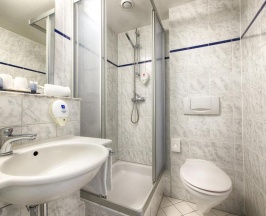 Двухместный номер Superior двуспальная кровать в Enjoy Hotel Berlin City Messe