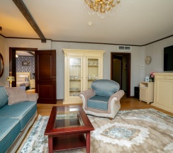 Номер люкс семейный в Губернский