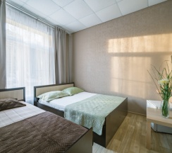 Твин в Room room