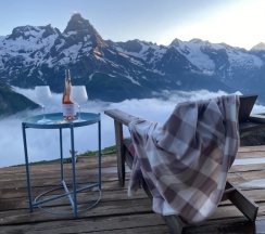 Четырёхместный коттедж с видом на горы в Summit Home