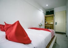 Двухместный номер Standard двуспальная кровать в OYO 568 Art Hotel Hua Lamphong - Hostel