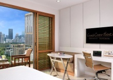 Четырёхместный семейный номер Standard c 1 комнатой в Grande Centre Point Hotel Ploenchit