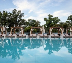 АК «Карат» Hayat Regency в Sun Apartments