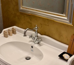 ADONIS в Malakhovka Palace