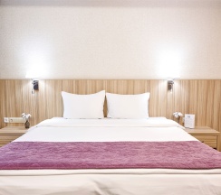 Стандарт "Classic" с 2 односпальными кроватями или одной двуспальной в Harbor Club Hotel