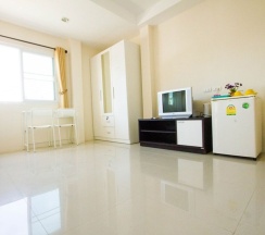 Номер Standard с балконом в Lotus Suite Hua Hin
