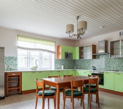 Трехкомнатный ДОМ 3 с кухней и гостиной в Басовское