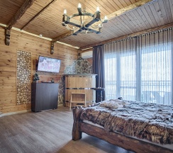 Двухместный 27 люкс с балконом и с видом на море двуспальная кровать в Exclusive Hotel&Apartments