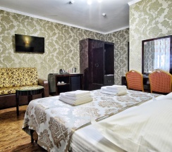 Стандарт включён Бассейн и SPA в Роза ветров