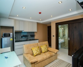 Люкс с 2 комнатами с балконом в Serenity Condo Wongamat by Patsamon