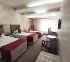 Трёхместный номер Comfort в Royal hotel