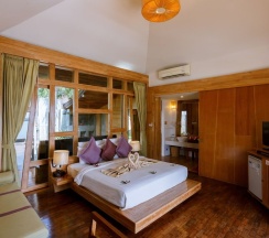 Бунгало Beachfront в Bundhaya Villas Koh Lipe