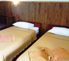 Двухместный номер Standard с балконом двуспальная кровать в Rattana Guesthouse & Bungalow