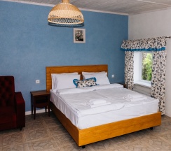 Семейный Номер "Антресоль"  в Крыжовник