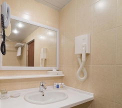 Номер стандарт с видом на реку в Radisson Slavyanskaya Hotel Moscow