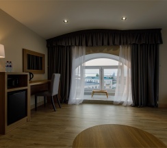 Junior Suite с балконом в Афалина